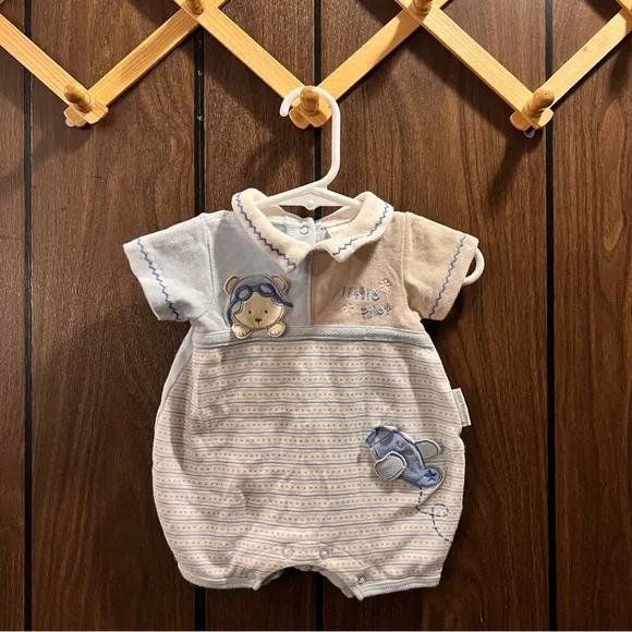 Little Wonders | Vintage Baby Boy Romper | Little Bear Pilot | Size: Newborn | - Picture 1 of 6